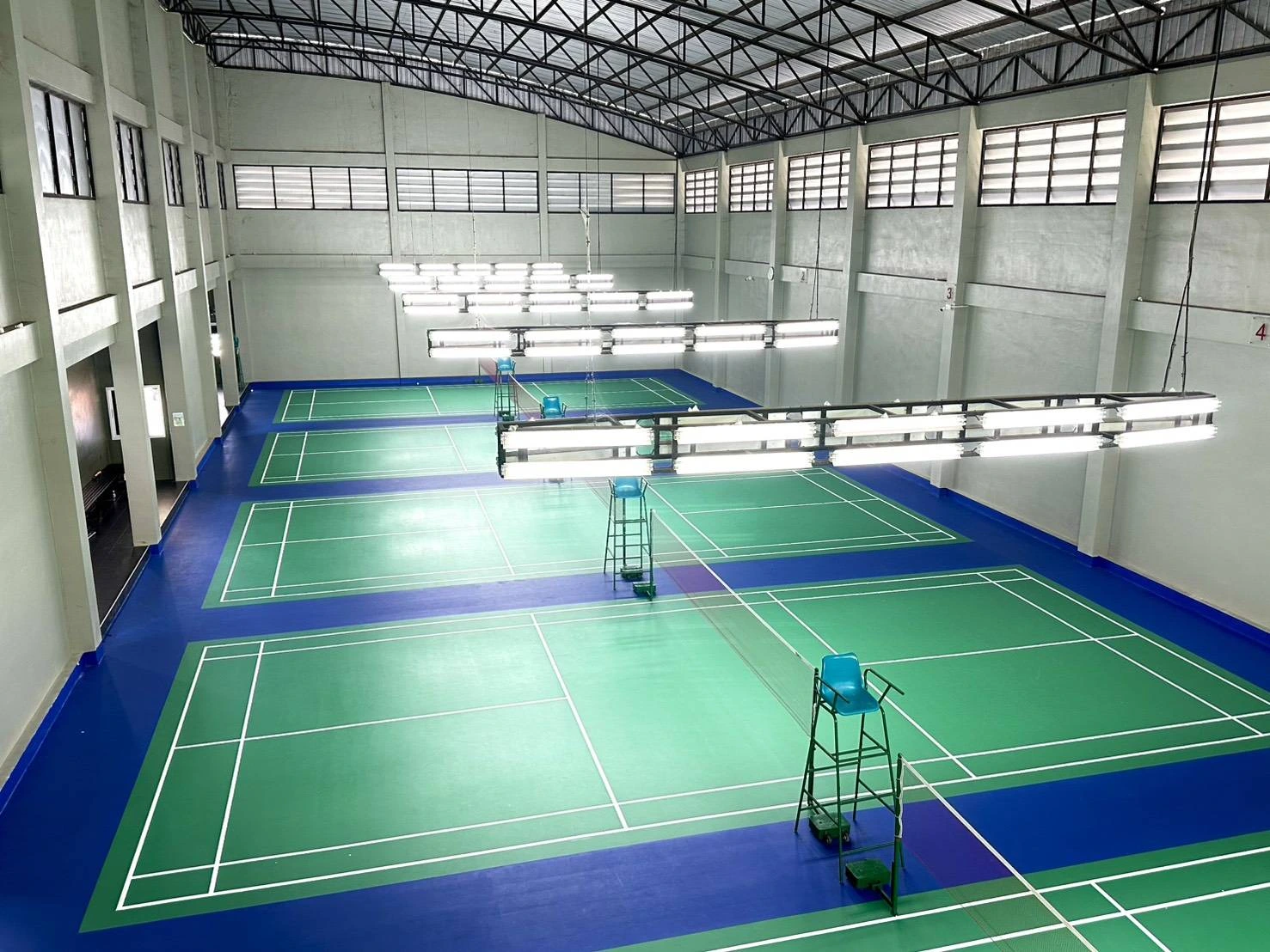 สนามเทนนิส